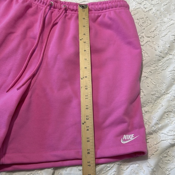 Nike Standard Fit Above Knee Length Men’s Drawstring Pink Shorts Size Large - Picture 6 of 12
